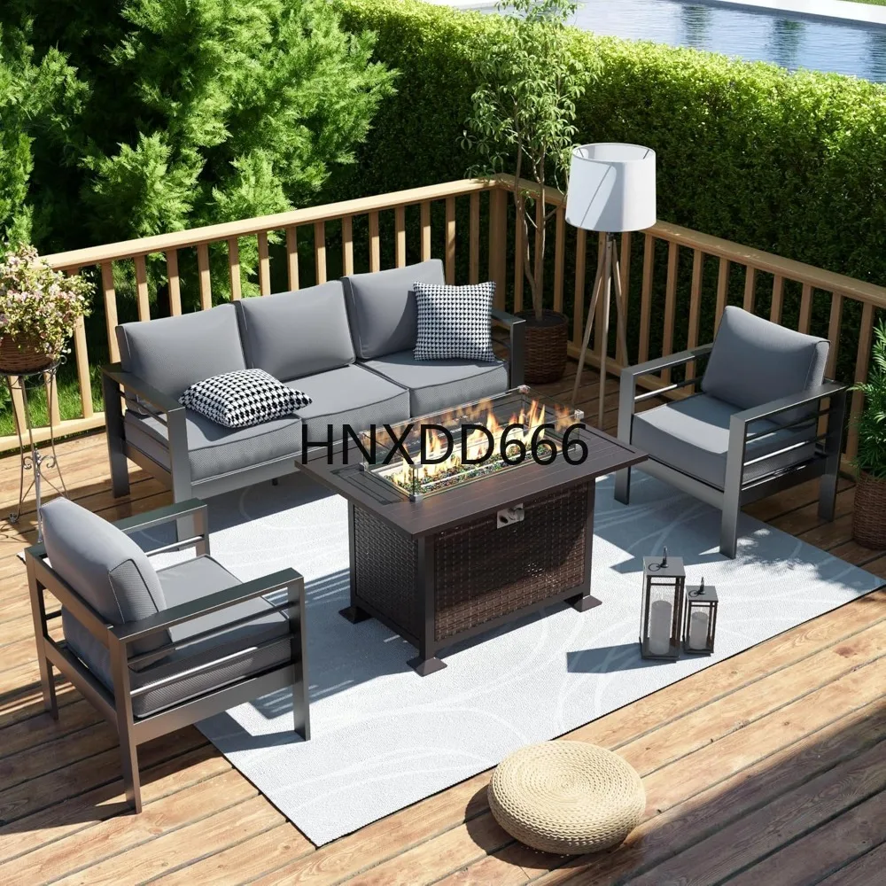 Outdoor Furniture Set With Fire Pit - مجموعة أثاث الفناء مع طاولة ذات