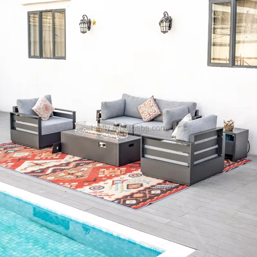 Outdoor Furniture Set With Fire Pit - طقم أثاث خارجي للفنادق والفلل، مجموعة