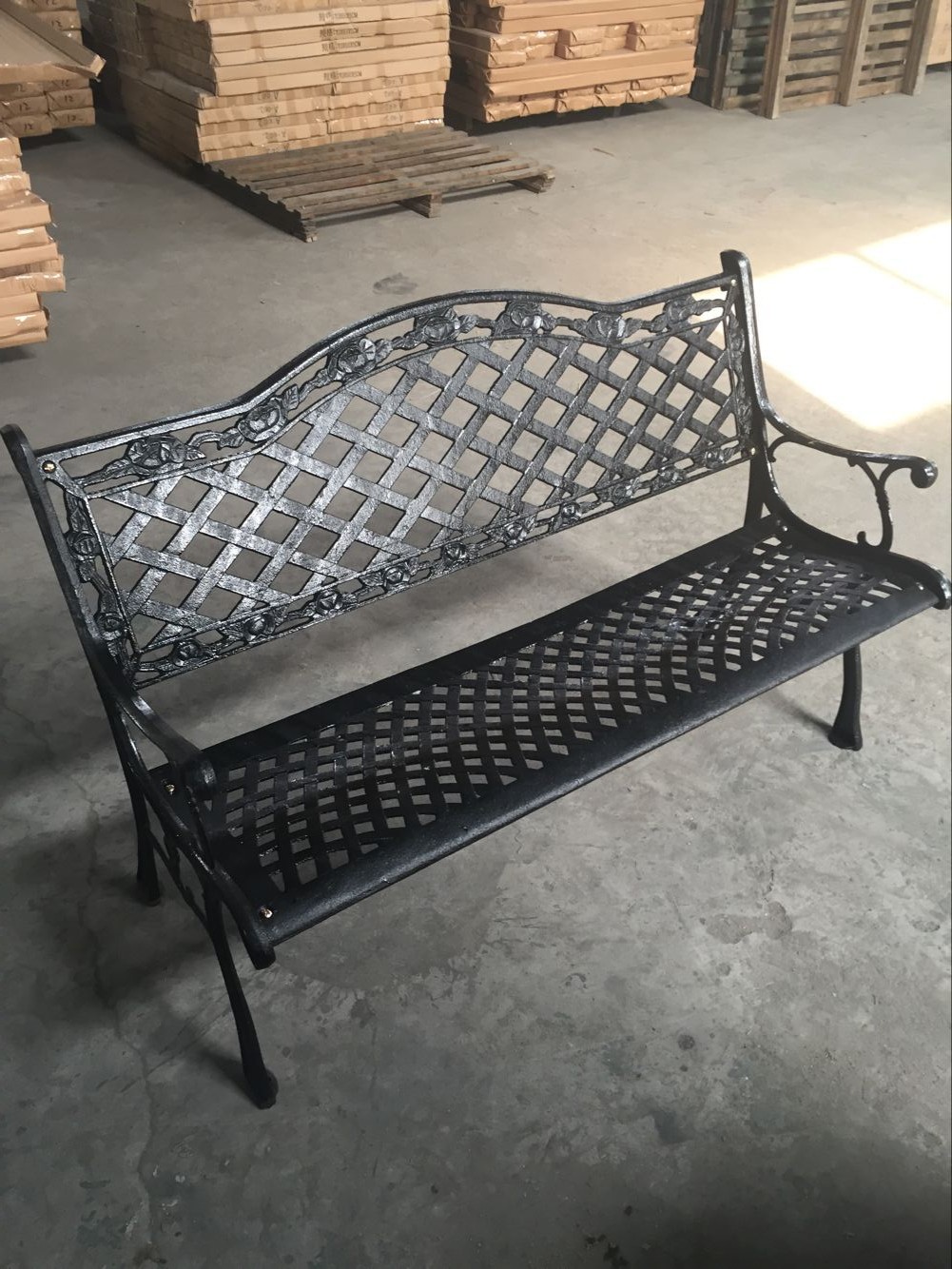 Outdoor Furniture Quality - نوعية جيدة مخصصة في الهواء الطلق